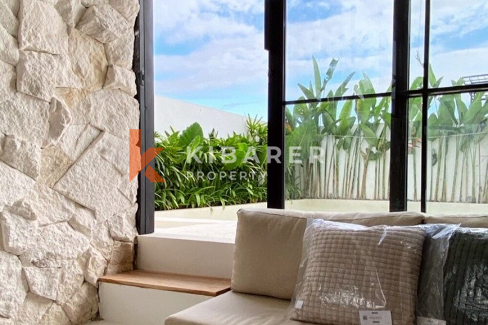 Modern Two Bedroom Townhouse Villa in Pererenan (Available at the end of April 2024)