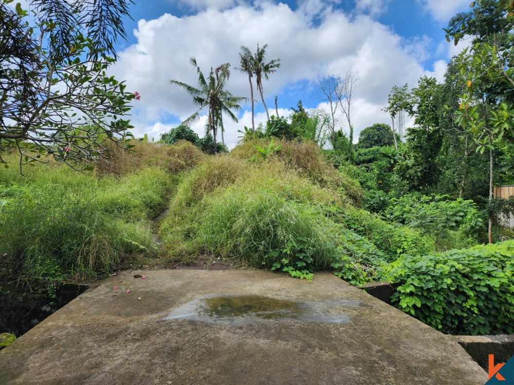 Sebidang tanah yang indah untuk dijual hak milik di Tumbak Bayuh