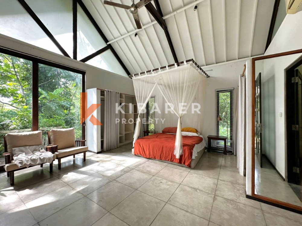 Creative Rainforest Four Bedroom Villa in Kaba Kaba