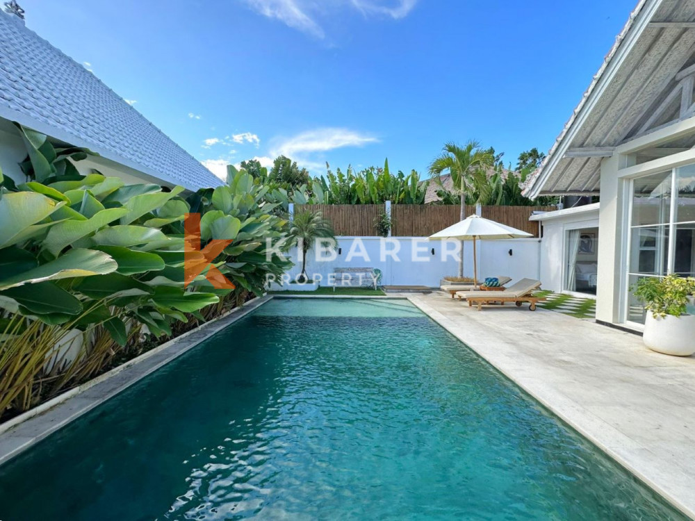 Stunning Three Bedroom Enclosed Living Villa in Padonan