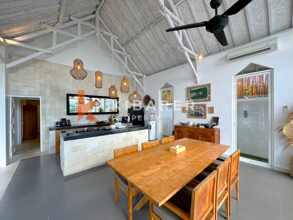 Stunning Three Bedroom Enclosed Living Villa in Padonan