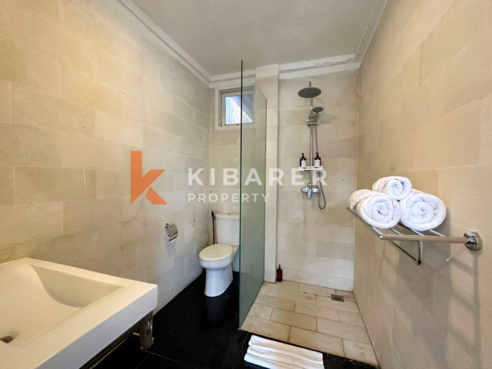 Charming Three Bedroom Enclosed Living Villa in Padonan