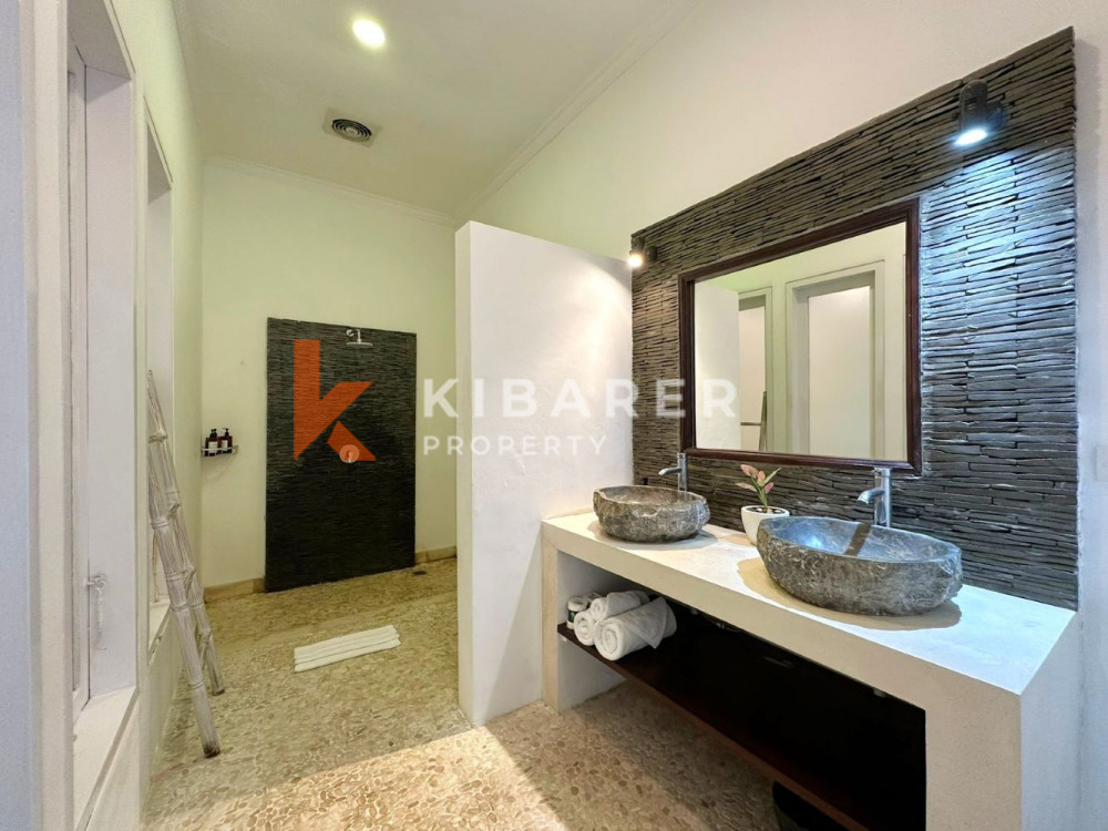 Charming Three Bedroom Enclosed Living Villa in Padonan
