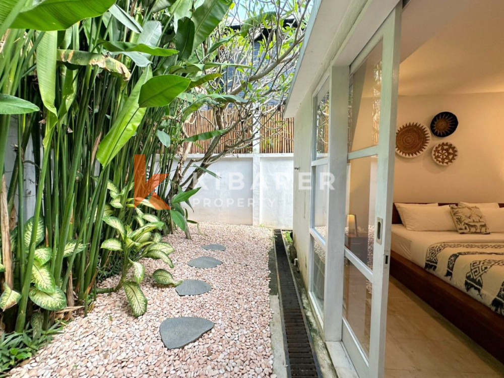 Charming Three Bedroom Enclosed Living Villa in Padonan