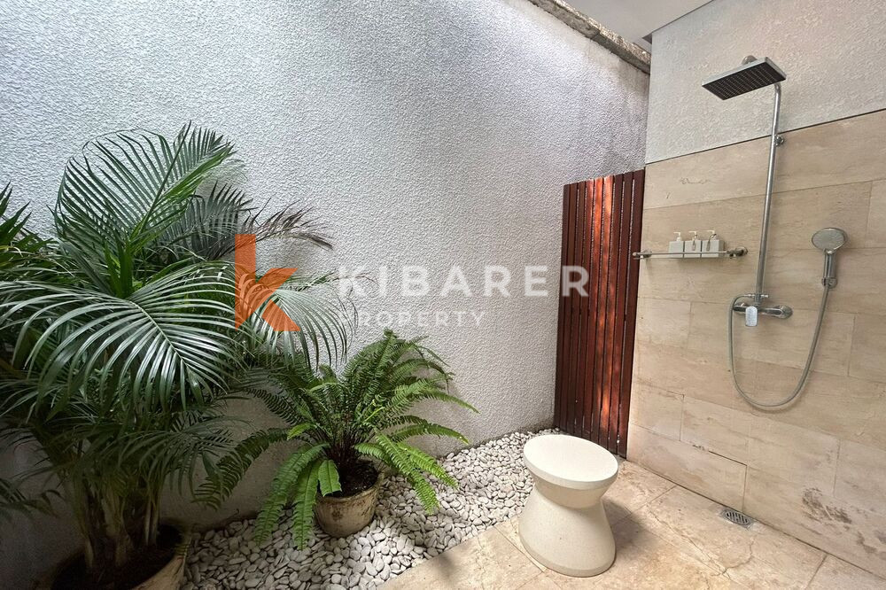 Luxe Two Bedroom Enclosed Living Colonial Style Villa in Umalas