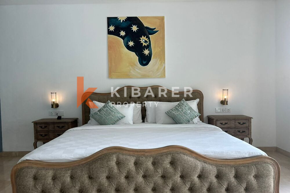 Luxe Two Bedroom Enclosed Living Colonial Style Villa in Umalas