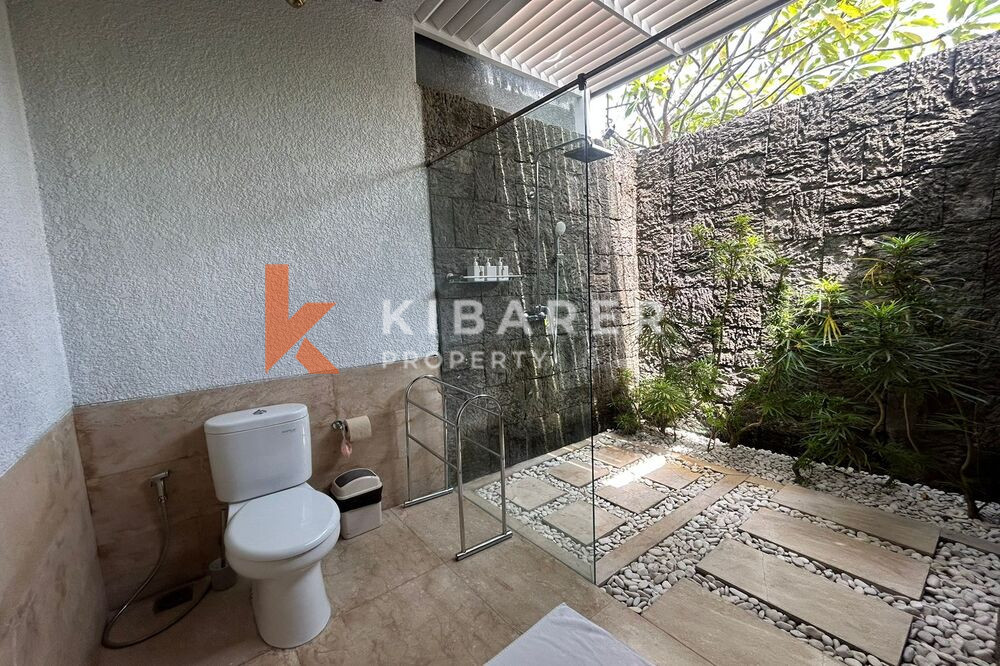 Luxe Two Bedroom Enclosed Living Colonial Style Villa in Umalas