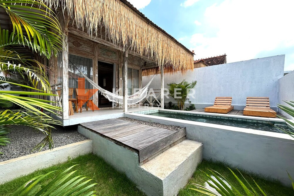 Vila Joglo Ruang Tamu Tertutup Satu Kamar Tidur yang Indah di Pantai Lima