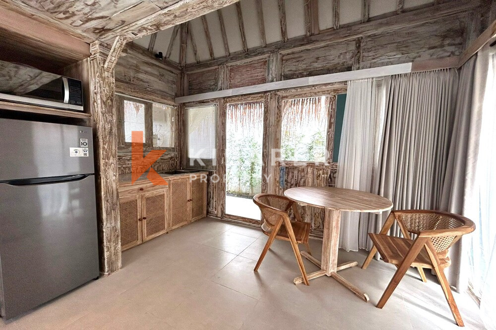 Vila Joglo Ruang Tamu Tertutup Satu Kamar Tidur yang Indah di Pantai Lima