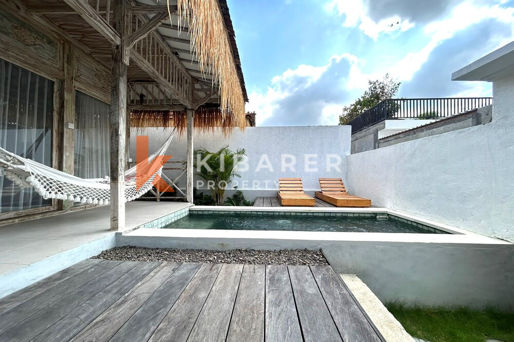 Vila Joglo Ruang Tamu Tertutup Satu Kamar Tidur yang Indah di Pantai Lima