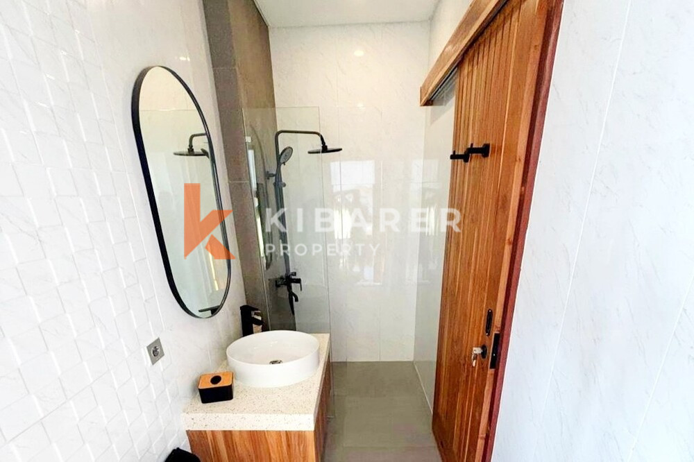 Contemporary Three Bedroom Enclosed Living Villa in Kerobokan