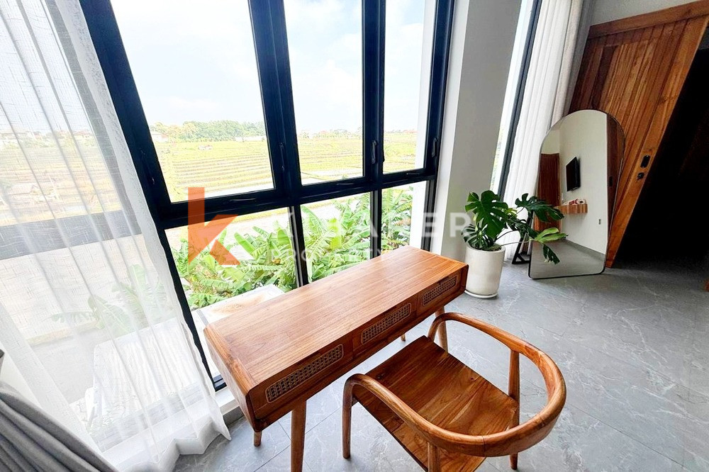 Contemporary Three Bedroom Enclosed Living Villa in Kerobokan