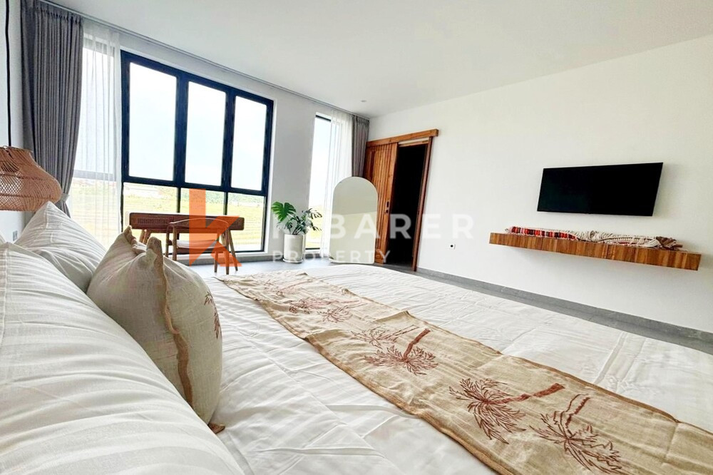 Contemporary Three Bedroom Enclosed Living Villa in Kerobokan