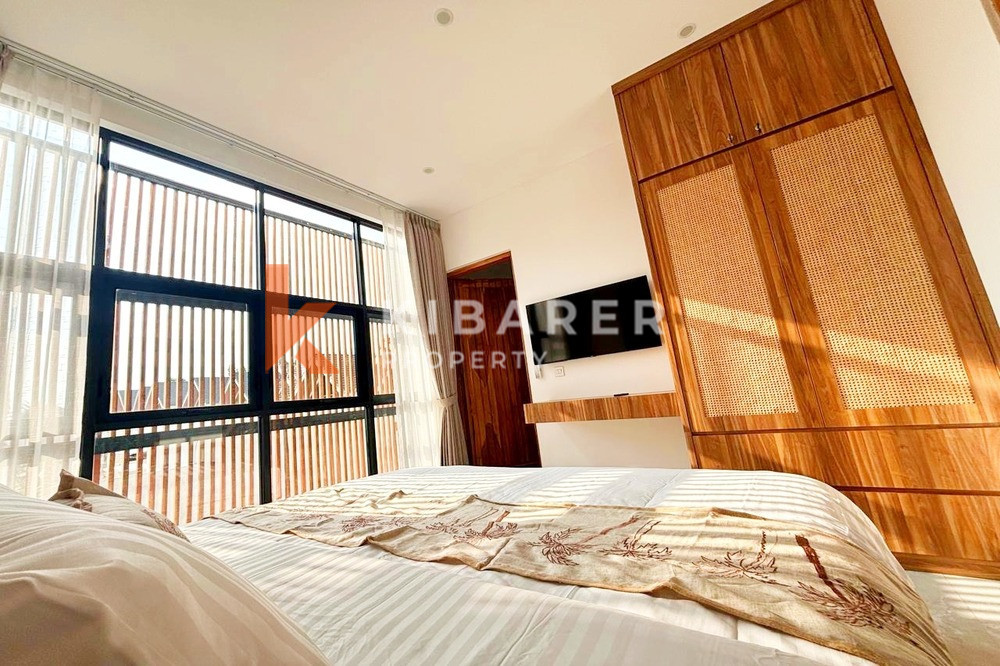 Contemporary Three Bedroom Enclosed Living Villa in Kerobokan