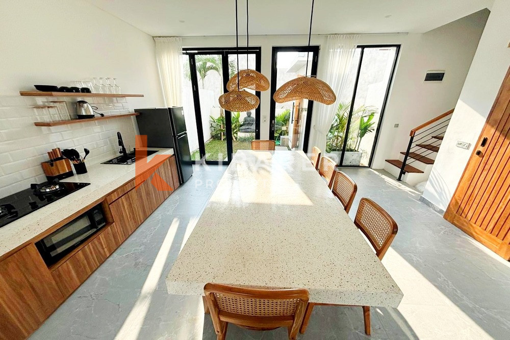 Contemporary Three Bedroom Enclosed Living Villa in Kerobokan