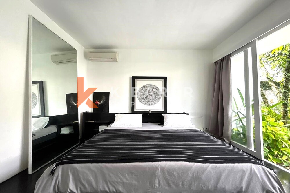 Aesthetic Two Bedroom Villa Open Living Room in Central Seminyak