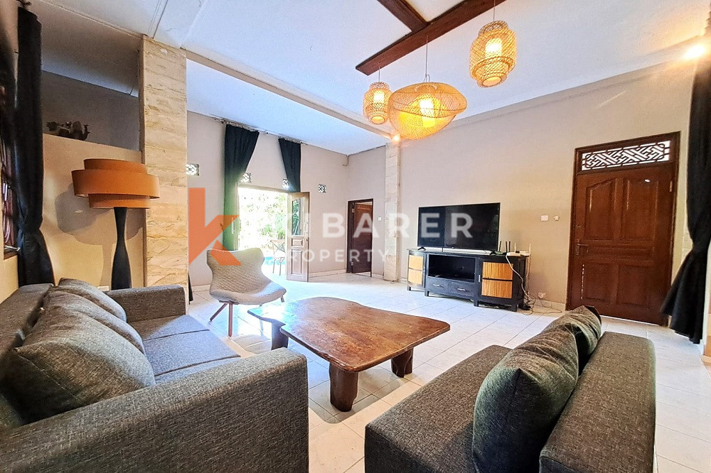 BEAUTIFUL SUPER COZY TWO BEDROOM CLOSED LIVING VILLA IN BUMBAK