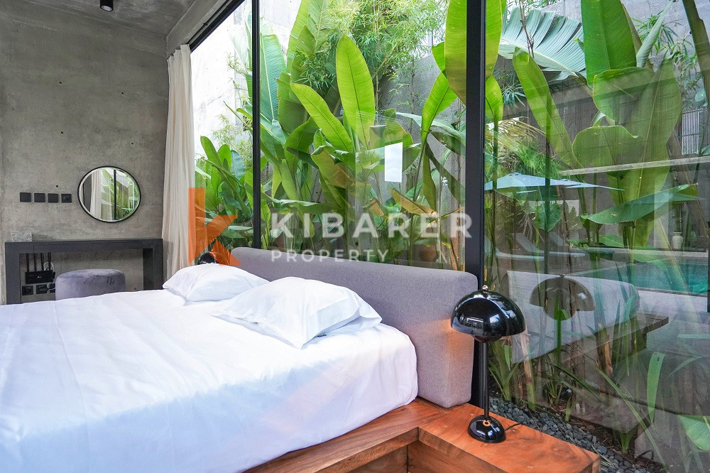 Brand New High Quality Four-Bedroom Enclosed Living Room Villa in the Edge of Canggu