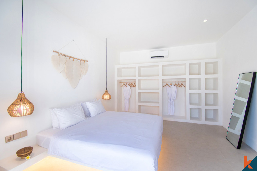 Rumah baru dengan empat kamar tidur berkualitas tinggi untuk disewakan di Sanur