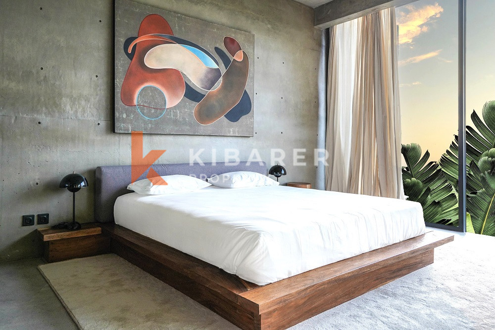 Luxury High Quality Design Three-Bedroom Enclosed Living Room Villa in the Edge of Canggu