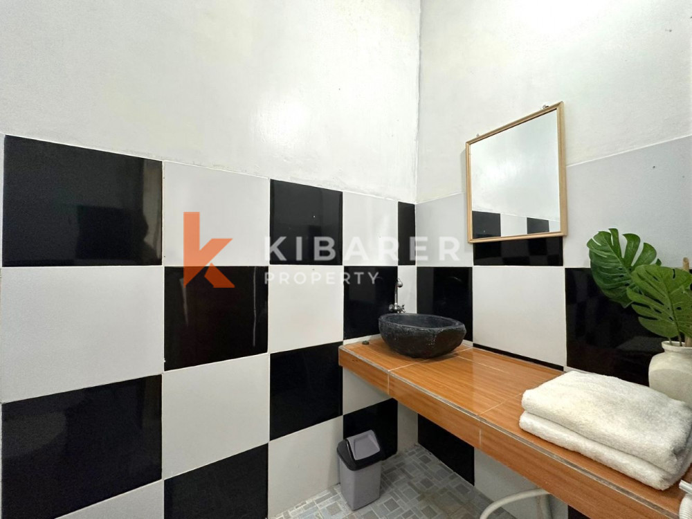 Vila Tamu Tertutup Tiga Kamar Tidur yang Terang dan Nyaman di Padonan