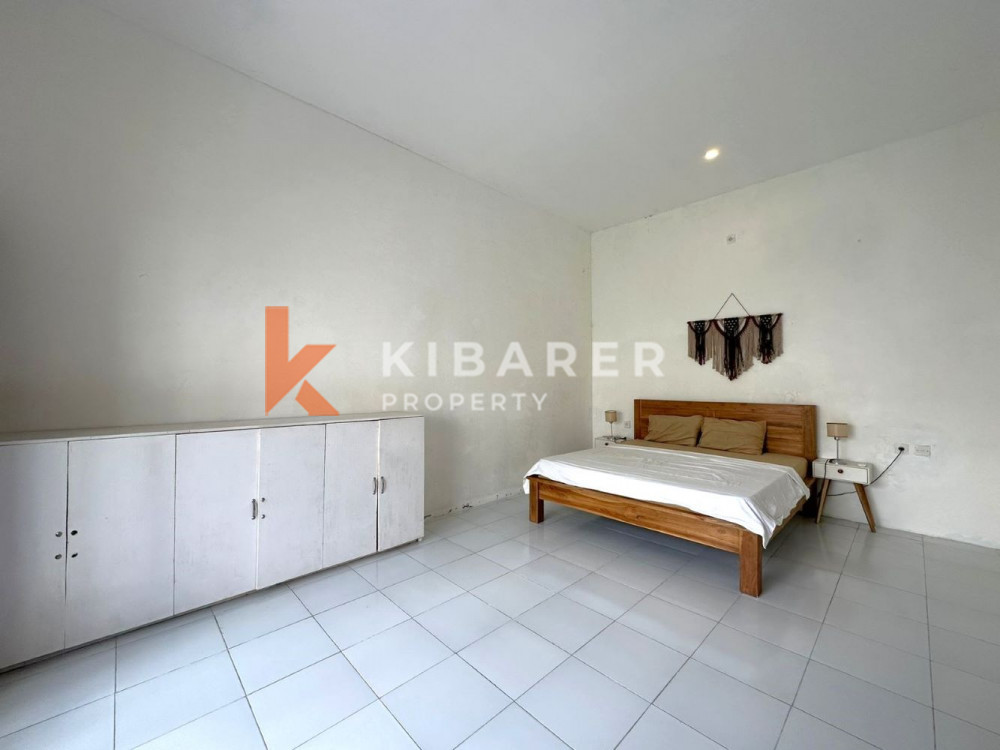 Vila Tamu Tertutup Tiga Kamar Tidur yang Terang dan Nyaman di Padonan