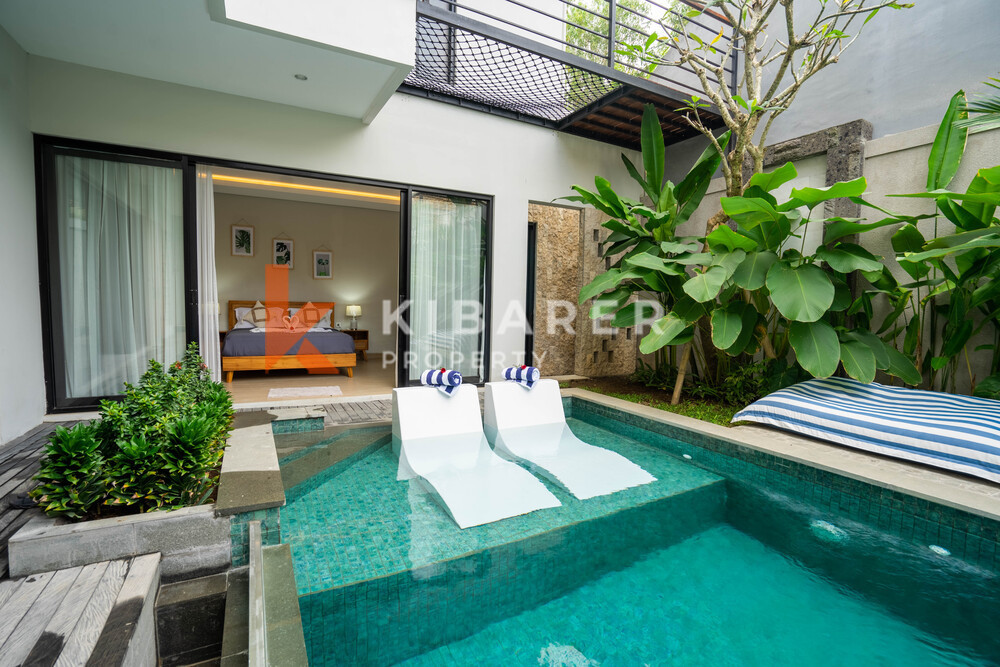 Vila Kontemporer Ruang Tamu Tertutup Tiga Kamar Tidur yang Menakjubkan dengan Jacuzzi di Ungasan