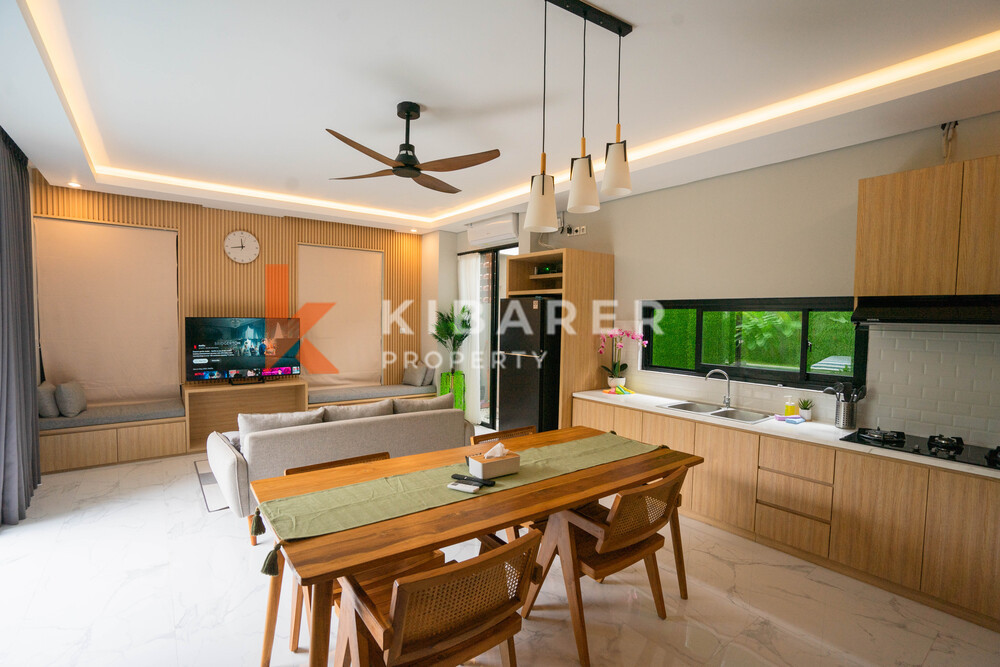 Vila Kontemporer Ruang Tamu Tertutup Tiga Kamar Tidur yang Menakjubkan dengan Jacuzzi di Ungasan