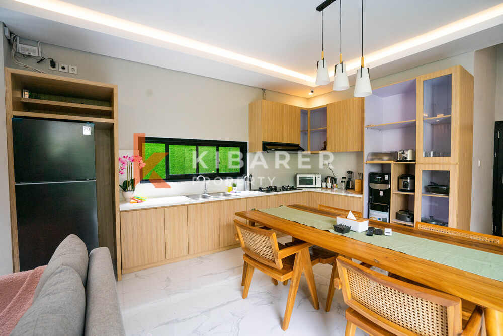 Vila Kontemporer Ruang Tamu Tertutup Tiga Kamar Tidur yang Menakjubkan dengan Jacuzzi di Ungasan