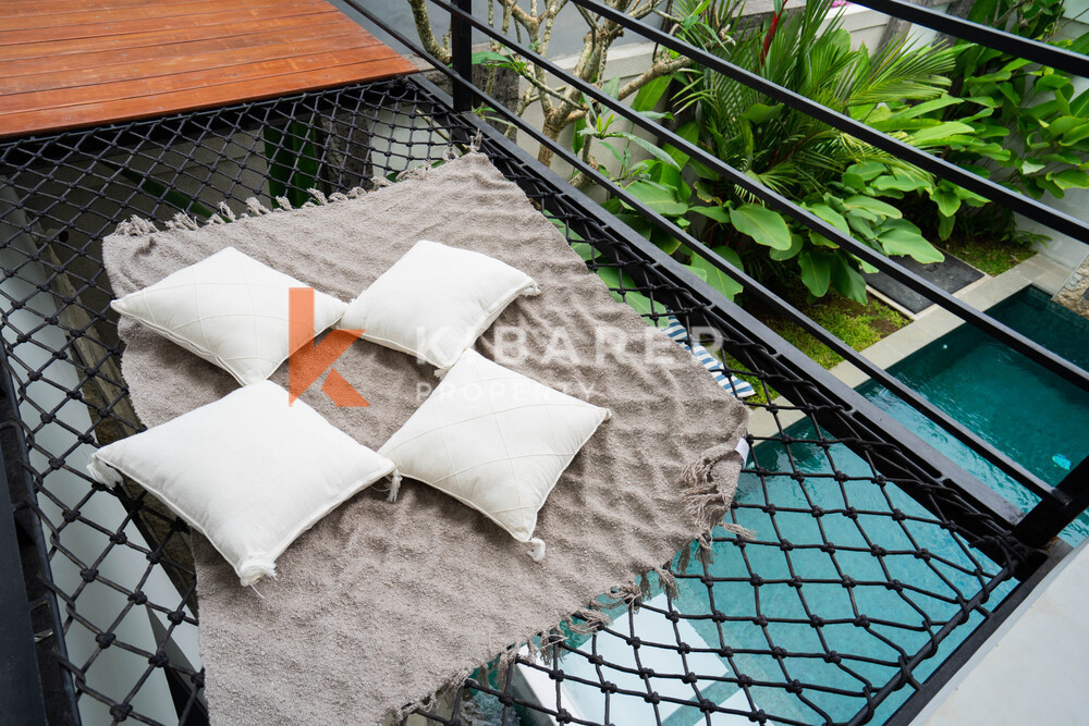 Vila Kontemporer Ruang Tamu Tertutup Tiga Kamar Tidur yang Menakjubkan dengan Jacuzzi di Ungasan