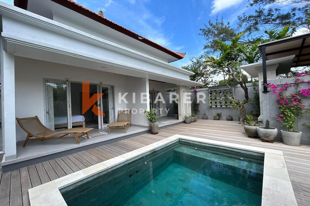 Charming Two Bedroom Enclosed Living Cosy Villa in Padonan