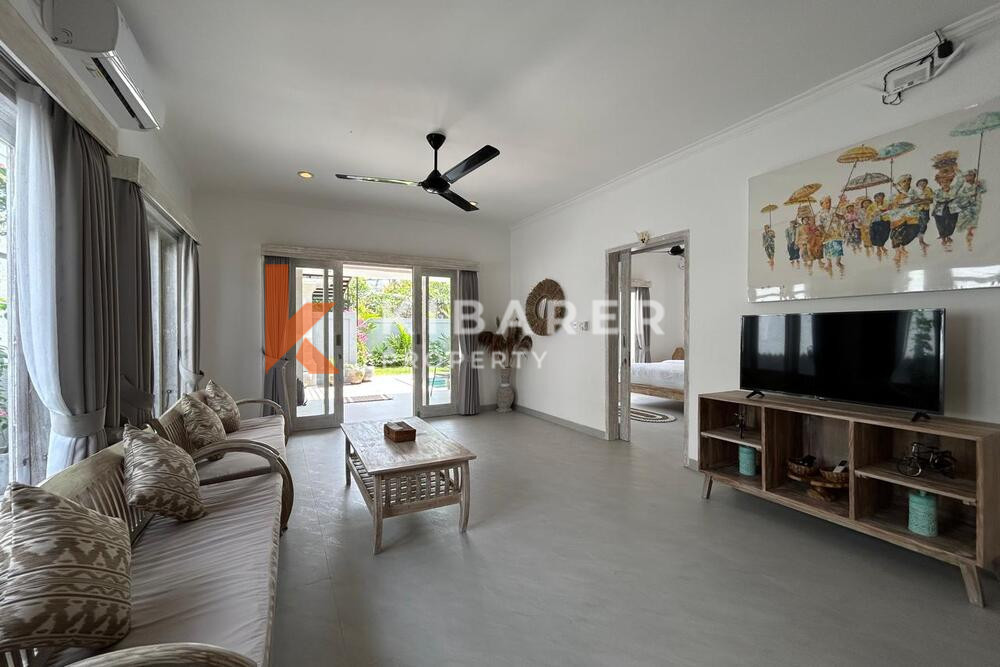 Charming Two Bedroom Enclosed Living Cosy Villa in Padonan