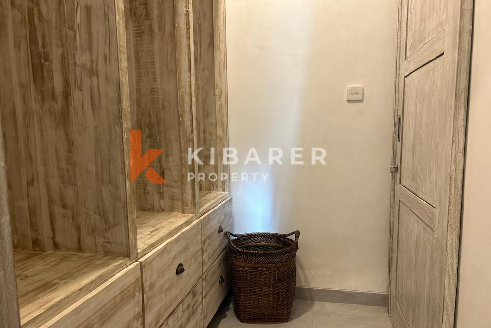 Charming Two Bedroom Enclosed Living Cosy Villa in Padonan