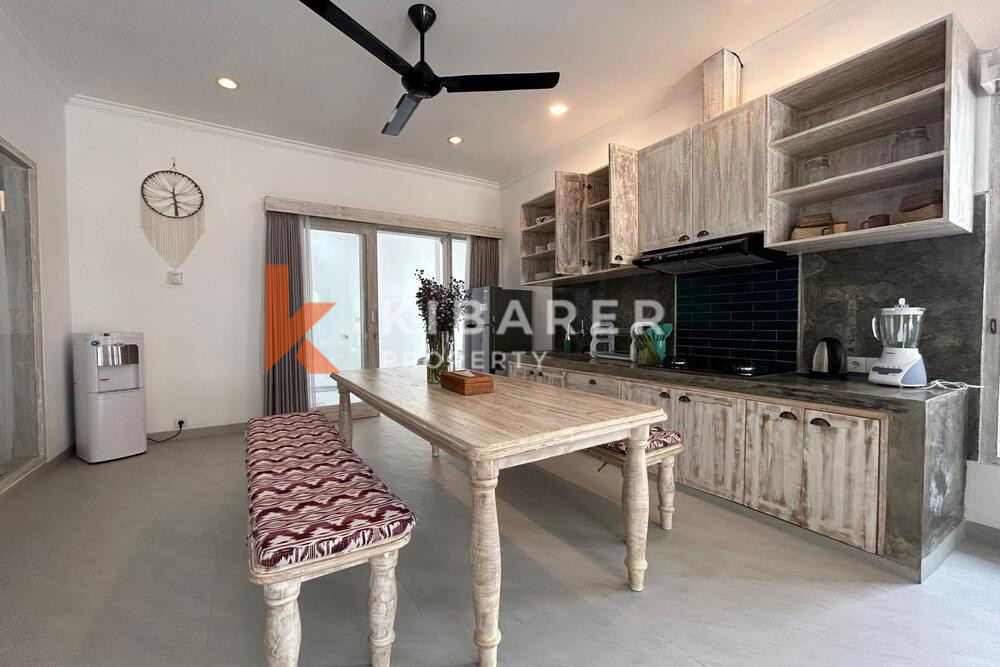 Charming Two Bedroom Enclosed Living Cosy Villa in Padonan