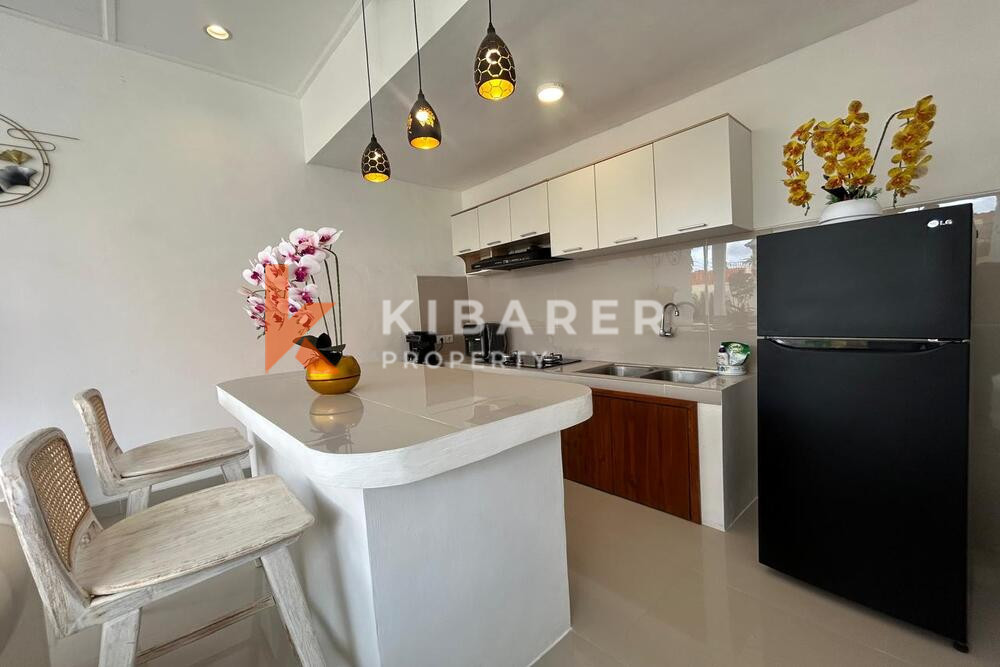 Vila Ruang Tamu Terbuka Dua Kamar Tidur yang Menyenangkan Terletak di Canggu