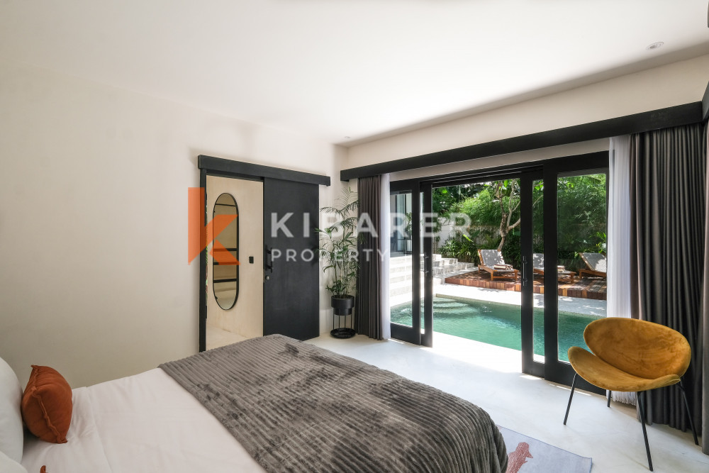 Villa de luxe de quatre chambres avec sauna à louer à Pererenan