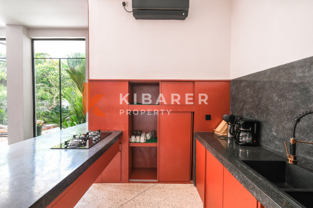 Villa de luxe de quatre chambres avec sauna à louer à Pererenan