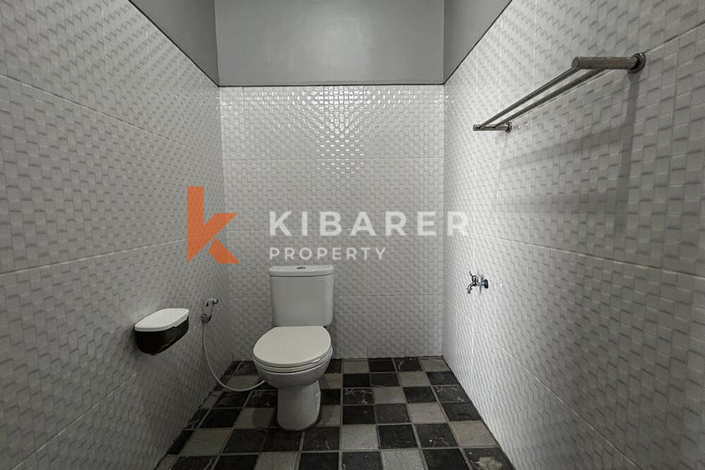 Wonderful Three-Bedroom Enclosed Living Villa Plus Office Room in Ungasan