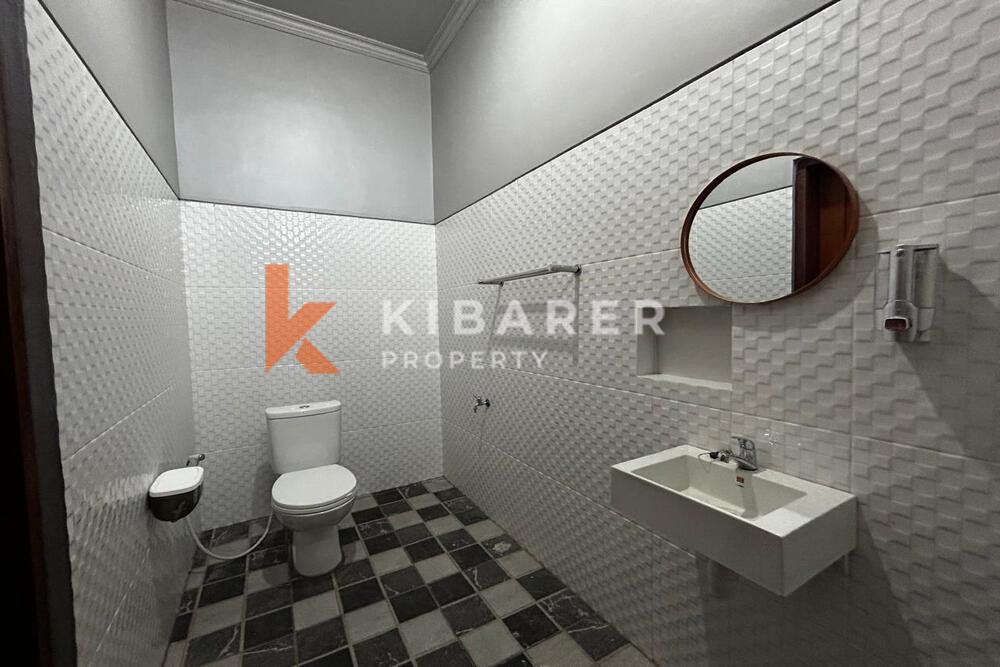 Wonderful Three-Bedroom Enclosed Living Villa Plus Office Room in Ungasan