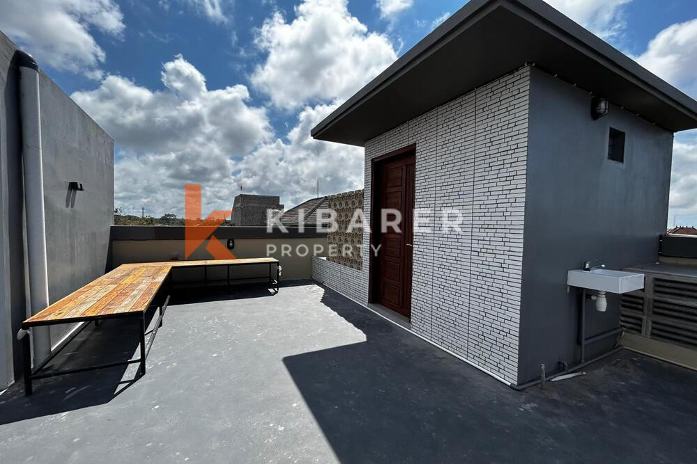 Wonderful Three-Bedroom Enclosed Living Villa Plus Office Room in Ungasan