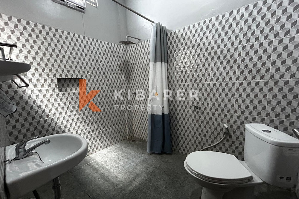 Wonderful Three-Bedroom Enclosed Living Villa Plus Office Room in Ungasan