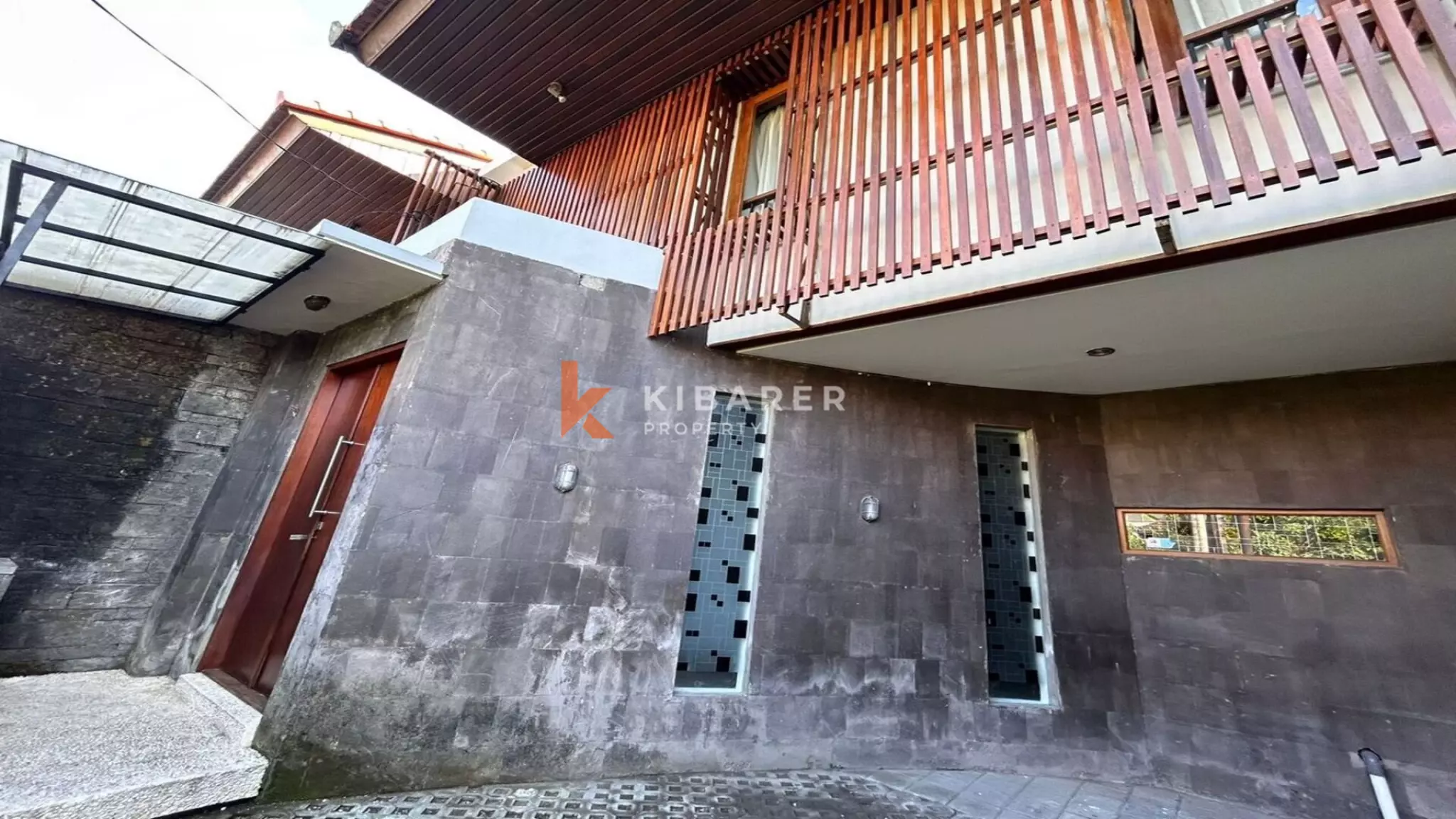 Cozy Two Bedroom Closed Living House in Central Sanur