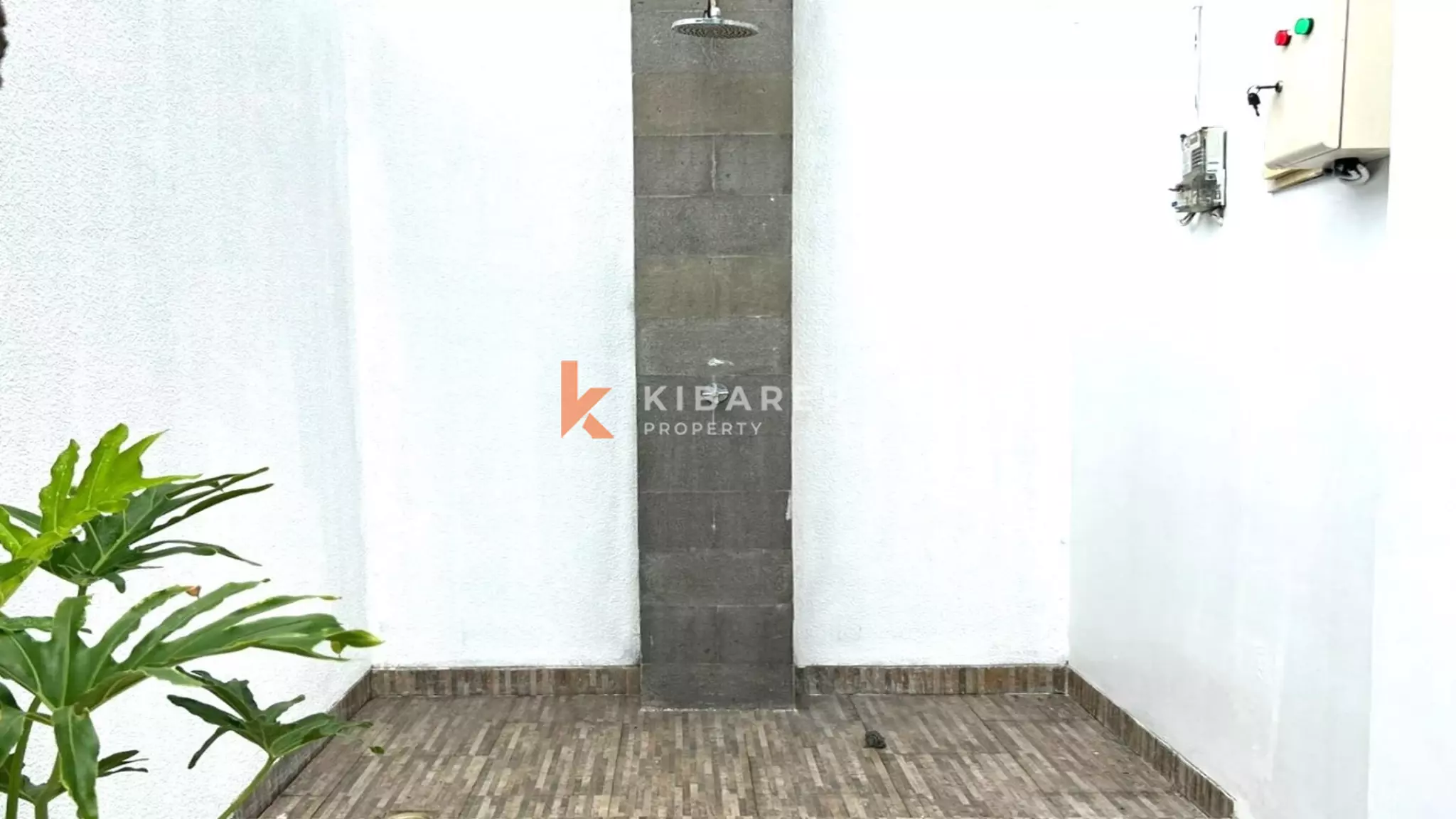 Stunning Three-Bedroom Villa with Private Pool and Enclosed Living in Kerobokan (Minimum Two-Years Rental)