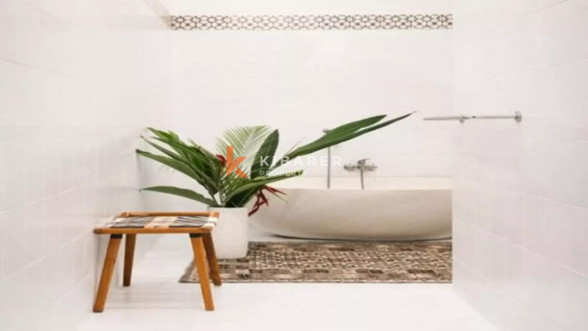 Stunning Three-Bedroom Villa with Spacious Enclosed Living in Prime Berawa Location (Available from February 12th - April 11th 2026)