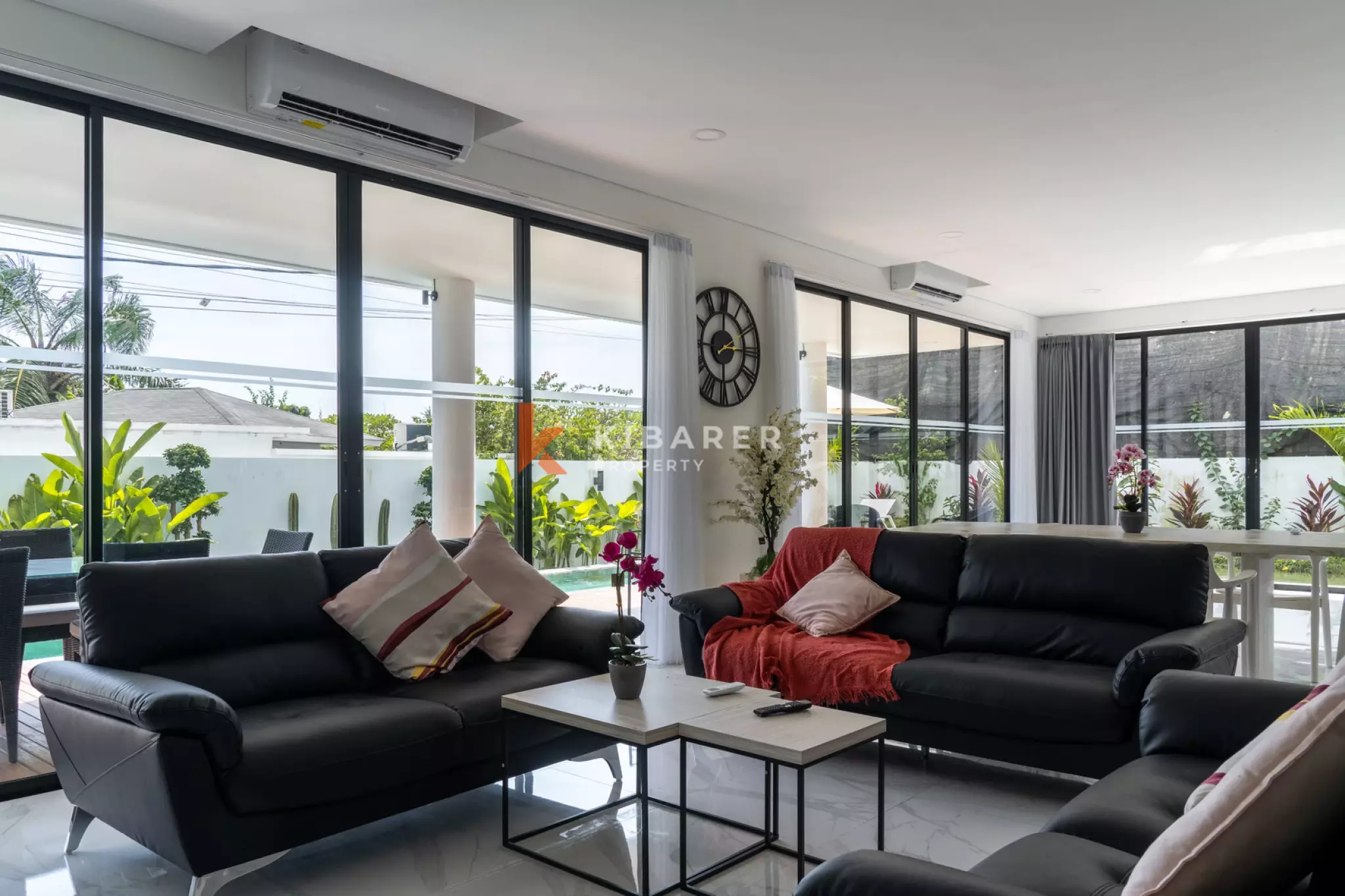 Villa de trois chambres au style « tropical chic » avec piscine privée à Umalas
