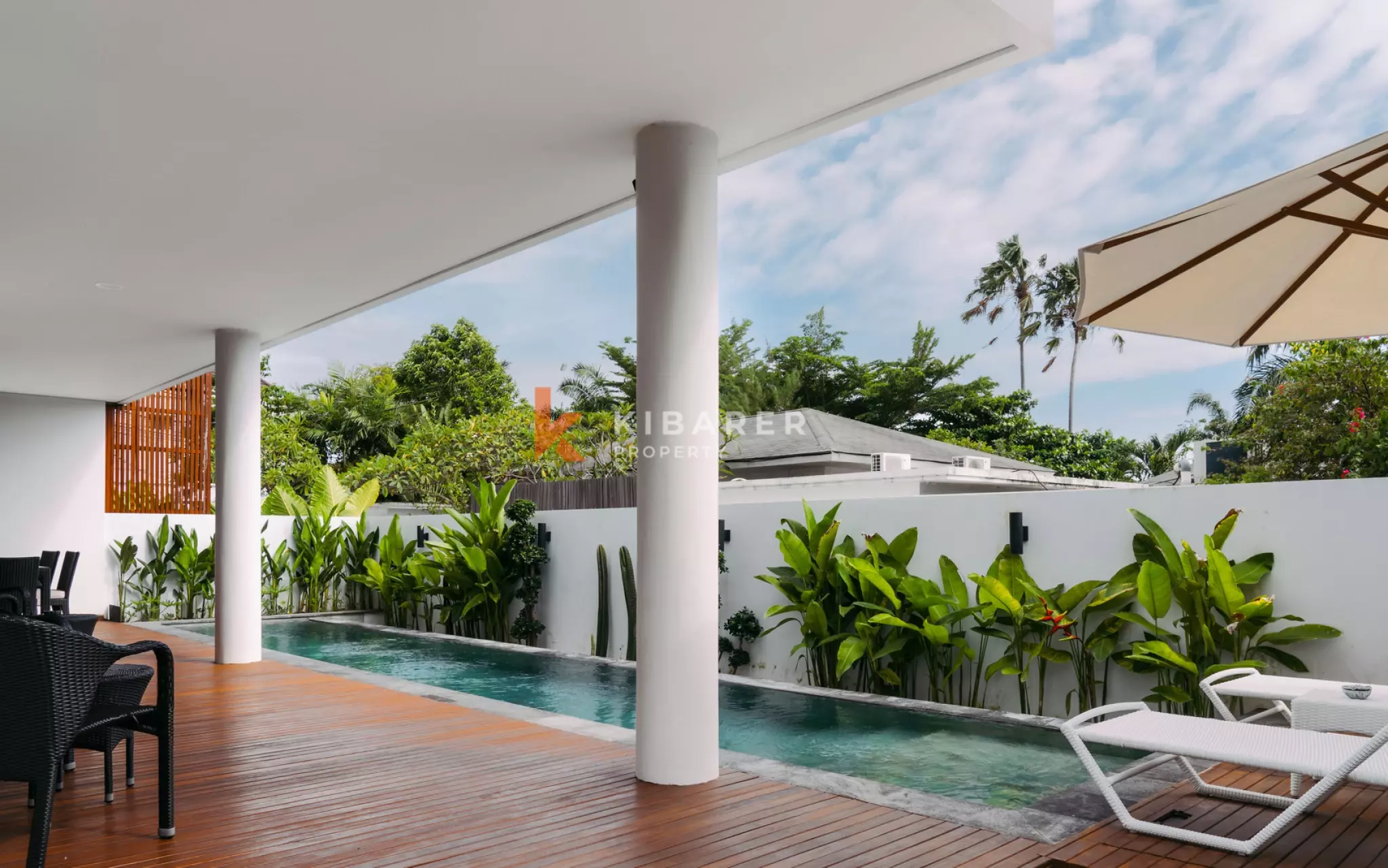 Villa de trois chambres au style « tropical chic » avec piscine privée à Umalas