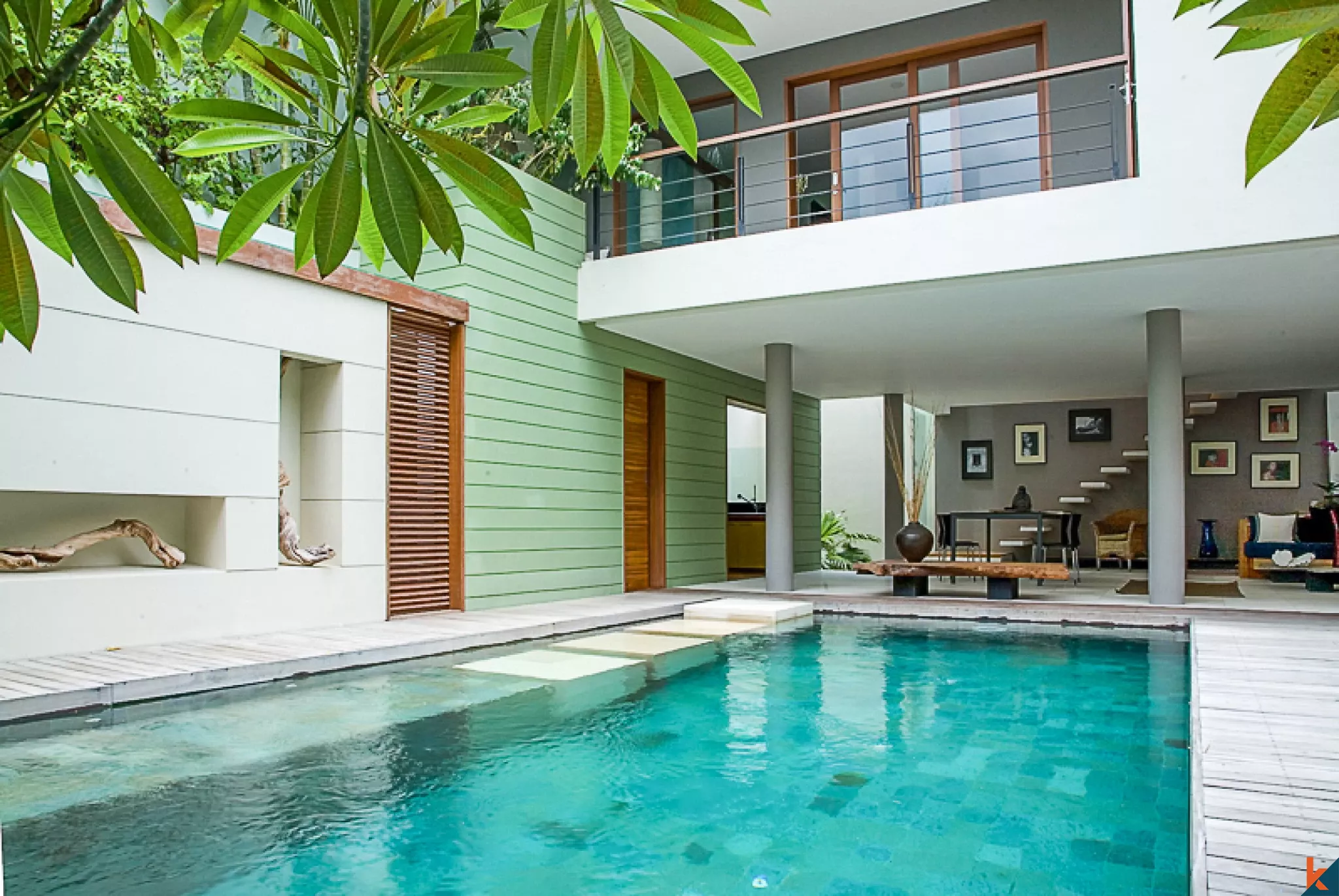 Vila dua kamar tidur bergaya untuk dijual dekat pantai di Seminyak