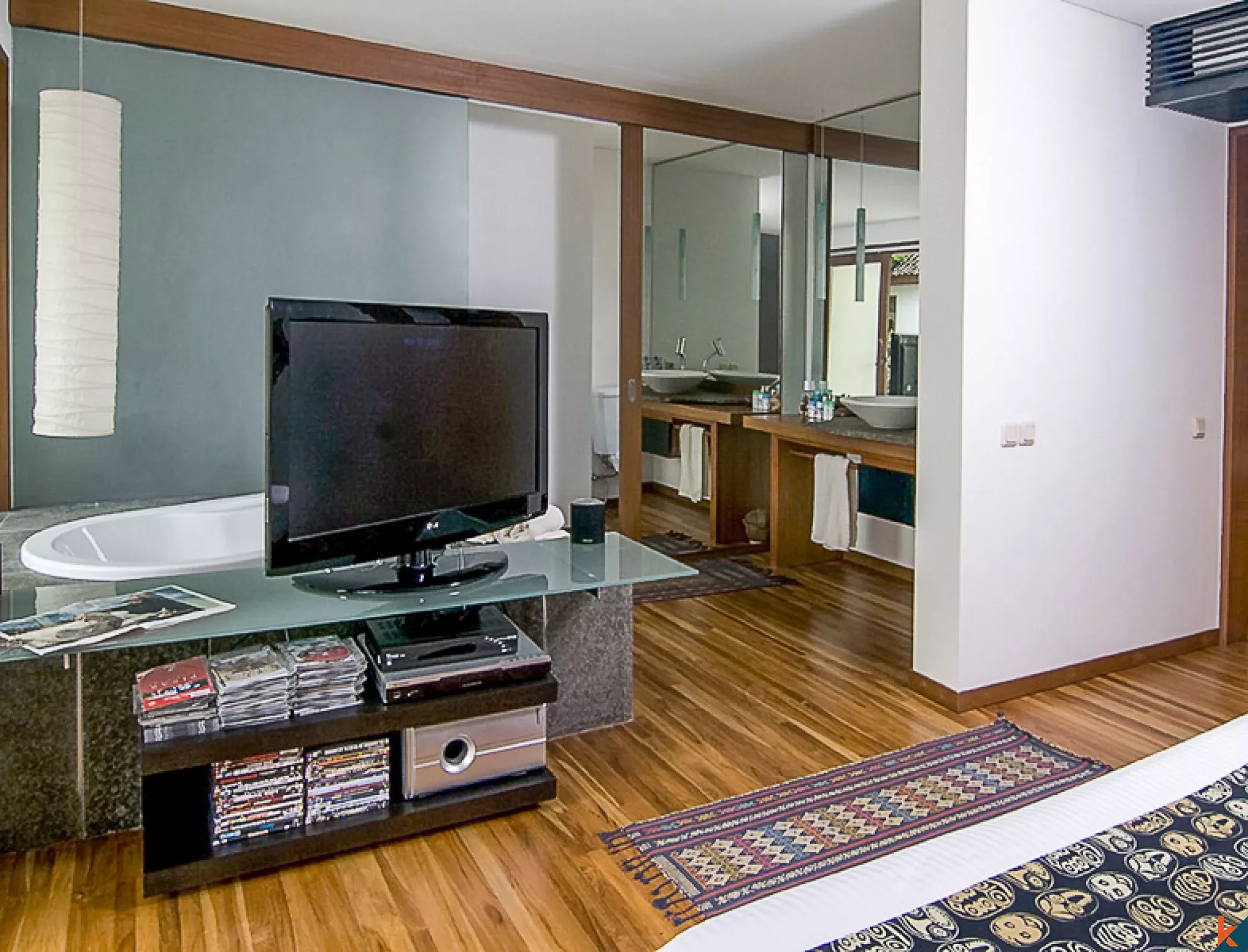 Vila dua kamar tidur bergaya untuk dijual dekat pantai di Seminyak