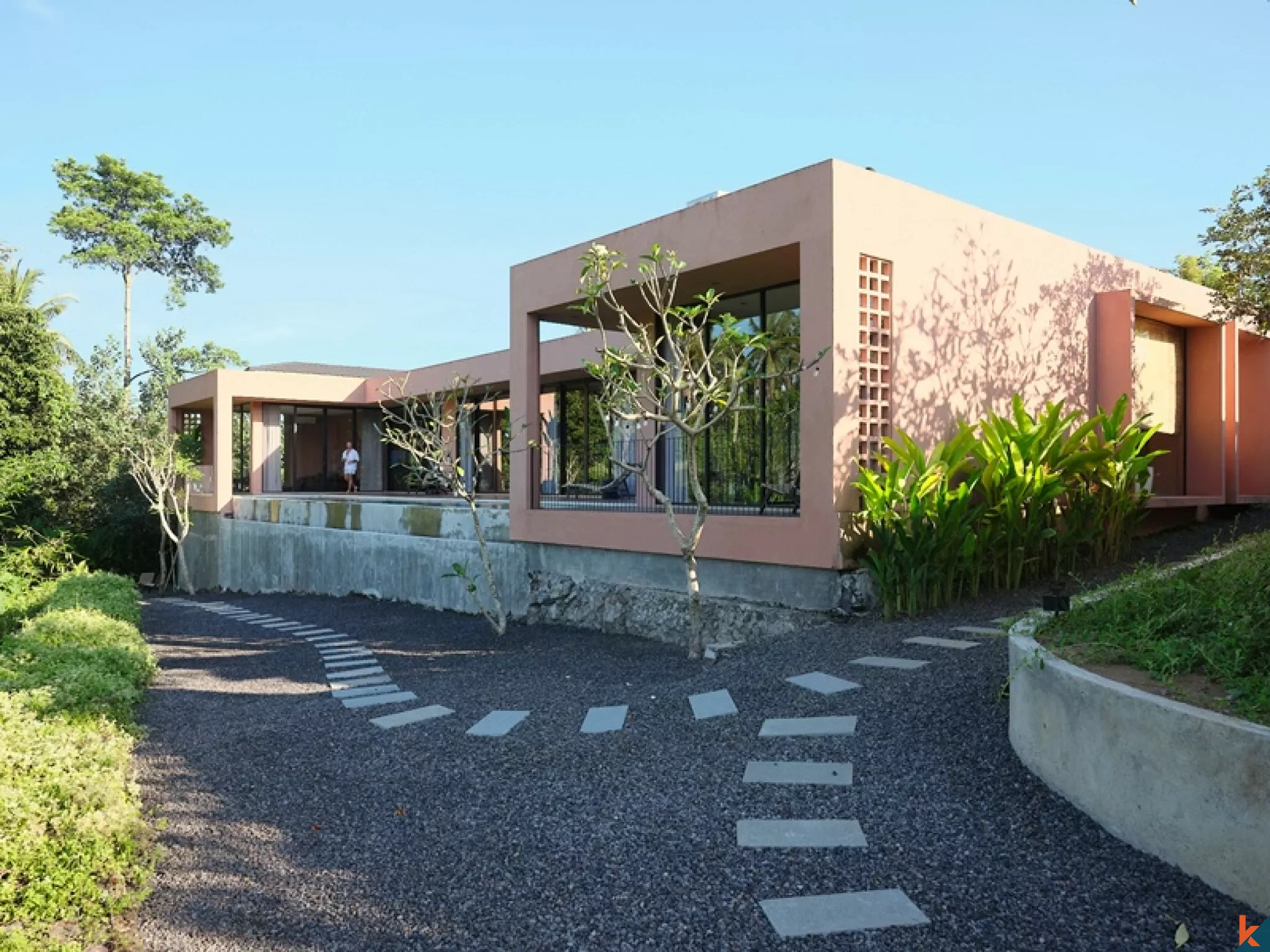 Spacious 5-Bedroom Villa for Sale in Ubud