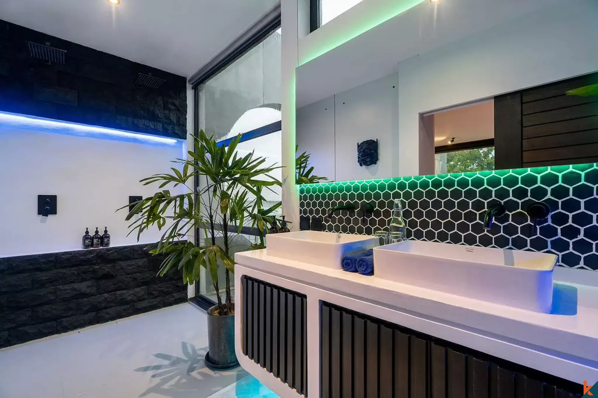 Villa neuve de trois chambres au style futuriste à Bingin - Uluwatu